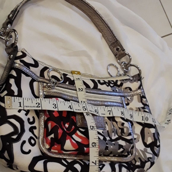 Coach clutch NWOT - Picture 8 of 8